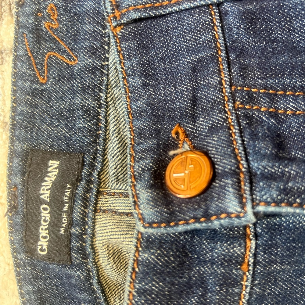 Brand new Giorgio Armani Jeans with Tag - Picture 2 of 9